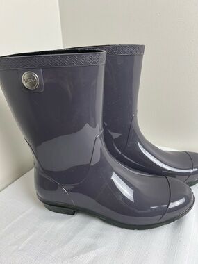 UGG Glossy Dark Purple Short Rain Boots